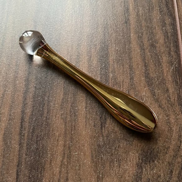 Luxury Gold Coloured Mini Spatula Beauty Scoop - Picture 4 of 4